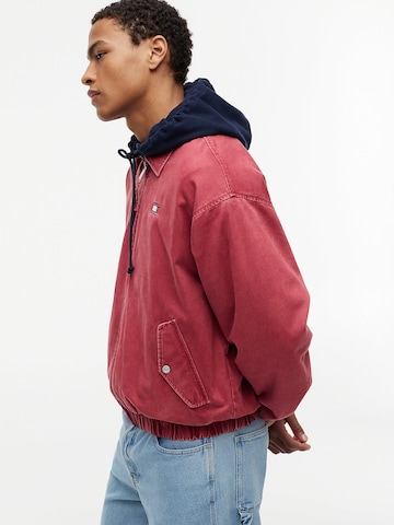 Tommy Jeans Prechodná bunda - Červená