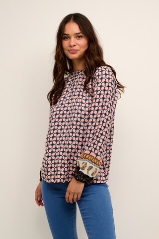 Cream Blouse 'Emmelie' in Pink: front