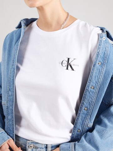 Maglietta di Calvin Klein Jeans in verde