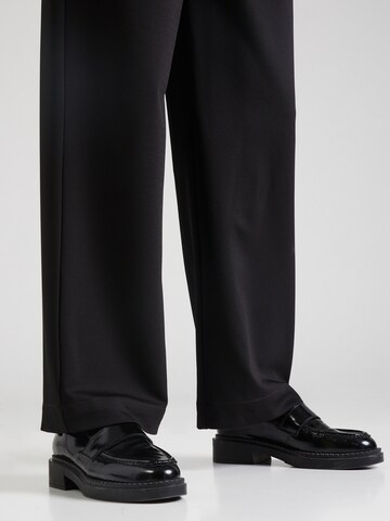 Regular Pantalon 'Sarah' ABOUT YOU en noir