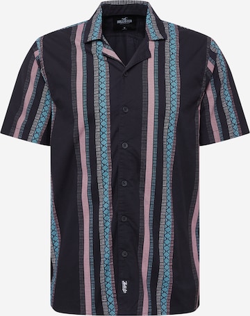 HOLLISTER - Ajuste regular Camisa en negro: frente