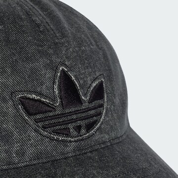 ADIDAS ORIGINALS Čepice – černá