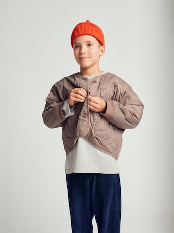 Maru + Bo Átmeneti dzseki 'LIGHT PADDED KIMONO JACKET WITH STITCHING' - barna