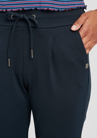 Oxmo - Tapered Calças 'Anita' em azul