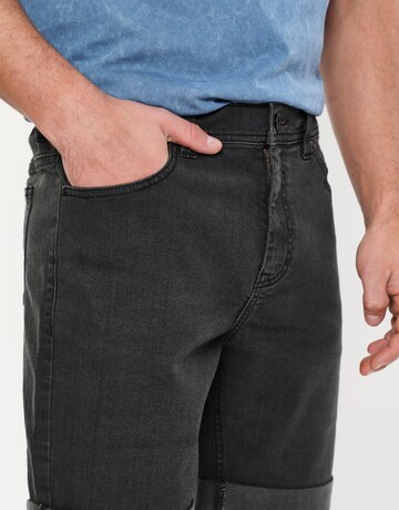 Threadbare Regular Jeans in Black