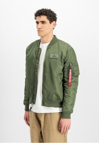 ALPHA INDUSTRIES Välikausitakki 'MA-1 VF' värissä vihreä: etupuoli