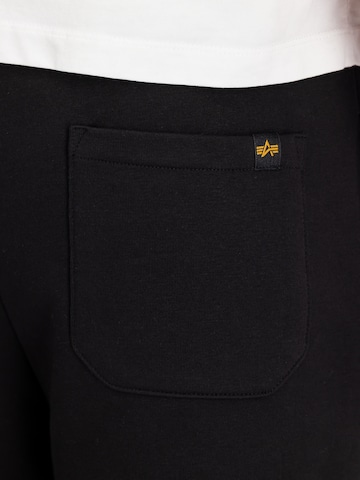 Regular Pantalon ALPHA INDUSTRIES en noir