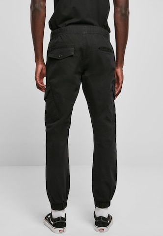 SOUTHPOLE Tapered Cargo Pants in Black