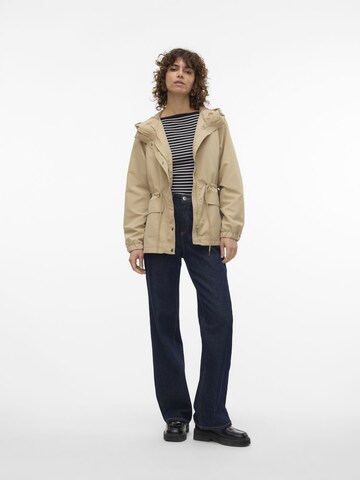 VERO MODA Overgangsparka 'PAISLEY' i beige
