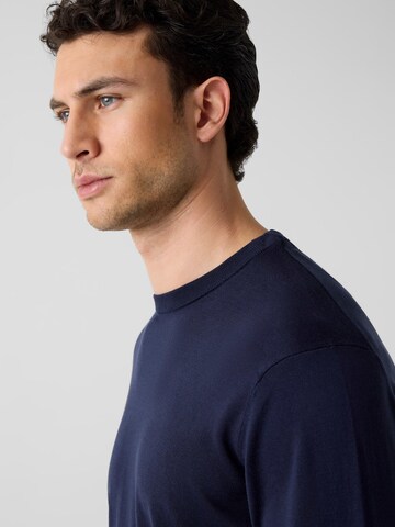 GUESS Sweater in Blue