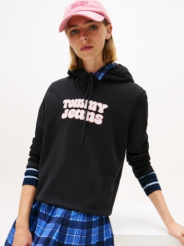 Tommy Jeans Mikina 'ESS' – černá