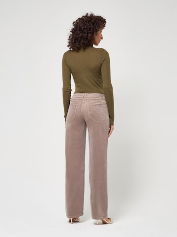 Gang Regular Hose '94RIVER' in Beige