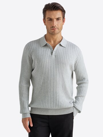 Vantory Pullover in Grau: Vorderseite