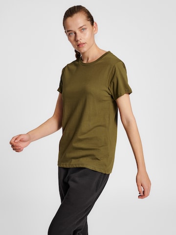 Hummel Shirt in Groen: voorkant