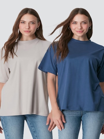 C&City T-Shirt in Blau: Vorderseite