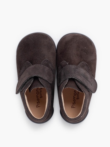Pisamonas - Bota em cinzento