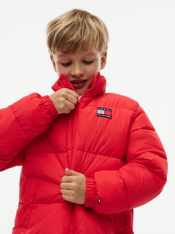 TOMMY HILFIGER Зимно яке 'NEW ESSENTIAL' в червено