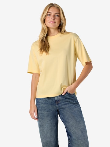 Noisy may Μπλουζάκι 'NMKIM' σε κίτρινο: μπροστά