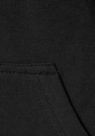 Veste de survêtement KangaROOS en noir