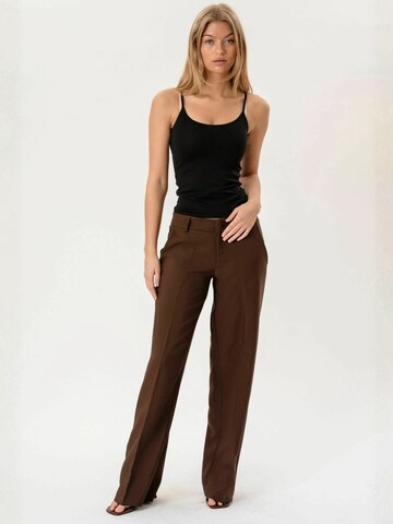 It's May Regular Trousers ' Low ' in Brown