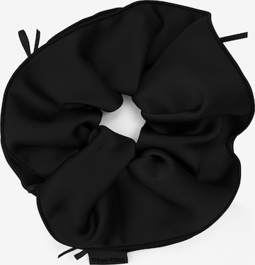 cfab (formerly creamy fabrics) Haarsieraden 'Alltags-Oversize-Scrunchie' in Zwart: voorkant
