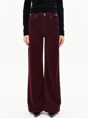 ARMEDANGELS Skinny Broek in Rood: voorkant