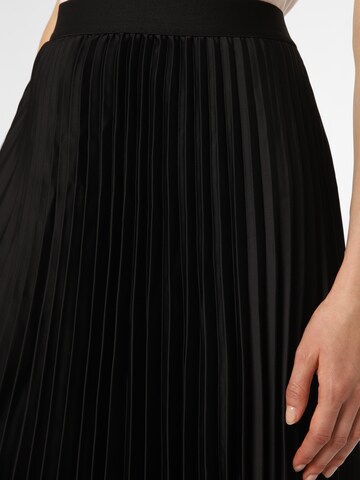 Marie Lund Skirt in Black