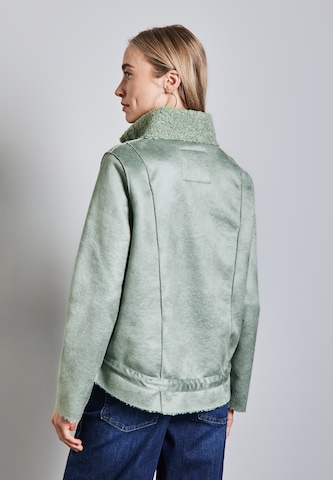 STREET ONE Jacke im Shearling-Look in Grün