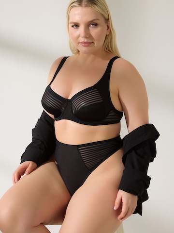 Trendyol Curve - Clásico Conjuntos de ropa interior en negro: frente