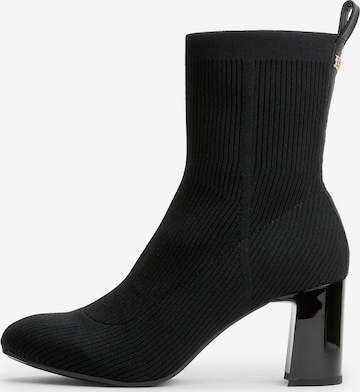 TOMMY HILFIGER Bootie in Black: front