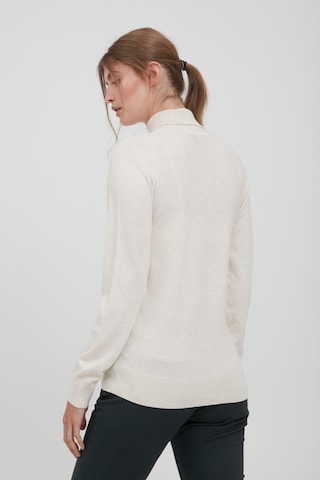 Oxmo Sweater in White