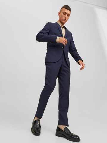 Coupe slim Pantalon à plis JACK & JONES en bleu