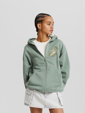 Bershka Sweatjacke in Grün: predná strana