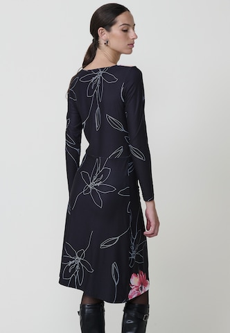 KOROSHI Jurk in Zwart