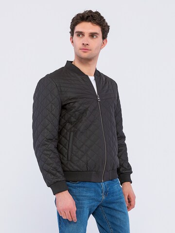 Basics and More Jacke ' Talon ' in Braun