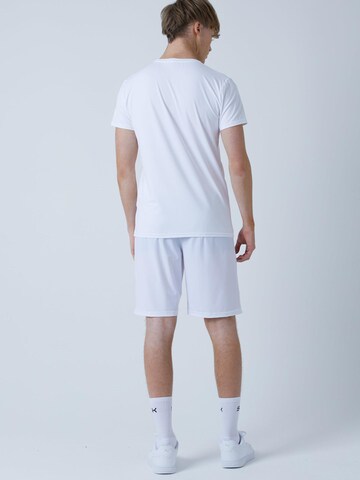 Regular Pantalon de sport 'Shorts' SPORTKIND en blanc