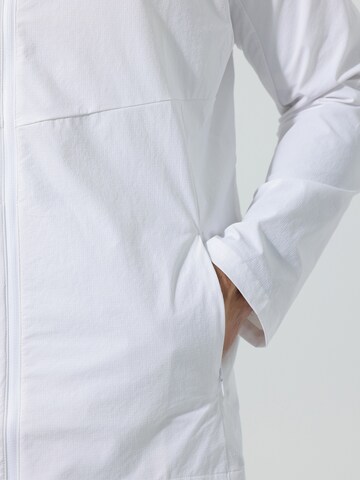 YOUTHUP Athletic Jacket 'Komfort' in White