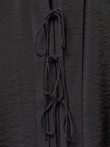 MANGO Bluzka 'LEBRON' w kolorze czarny