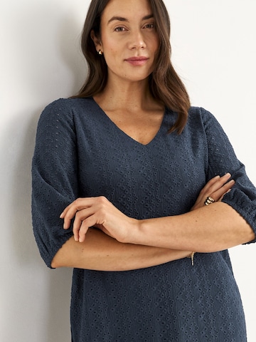 Robe Cellbes of Sweden en bleu