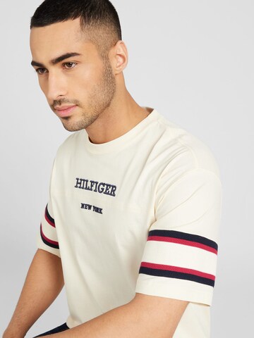 TOMMY HILFIGER - Camiseta en blanco