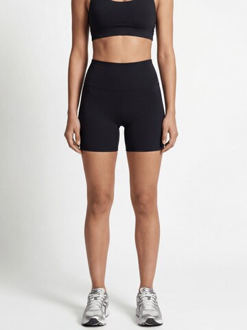 Nomi Active Regular Workout Pants 'Skinny Sportshorts "Essential"' in Black