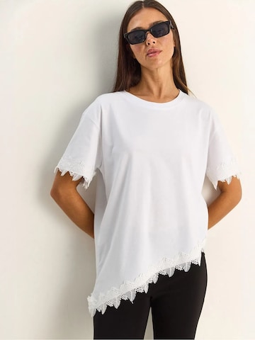 Maglietta di Bianco Lucci in bianco
