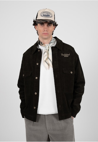 Prohibited Tussenjas 'Pitstop' in Bruin: voorkant