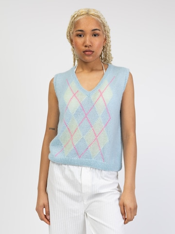 BROKE + SCHÖN Knitted Vest 'Pullunder mit Argyle Muster' in Blue: front
