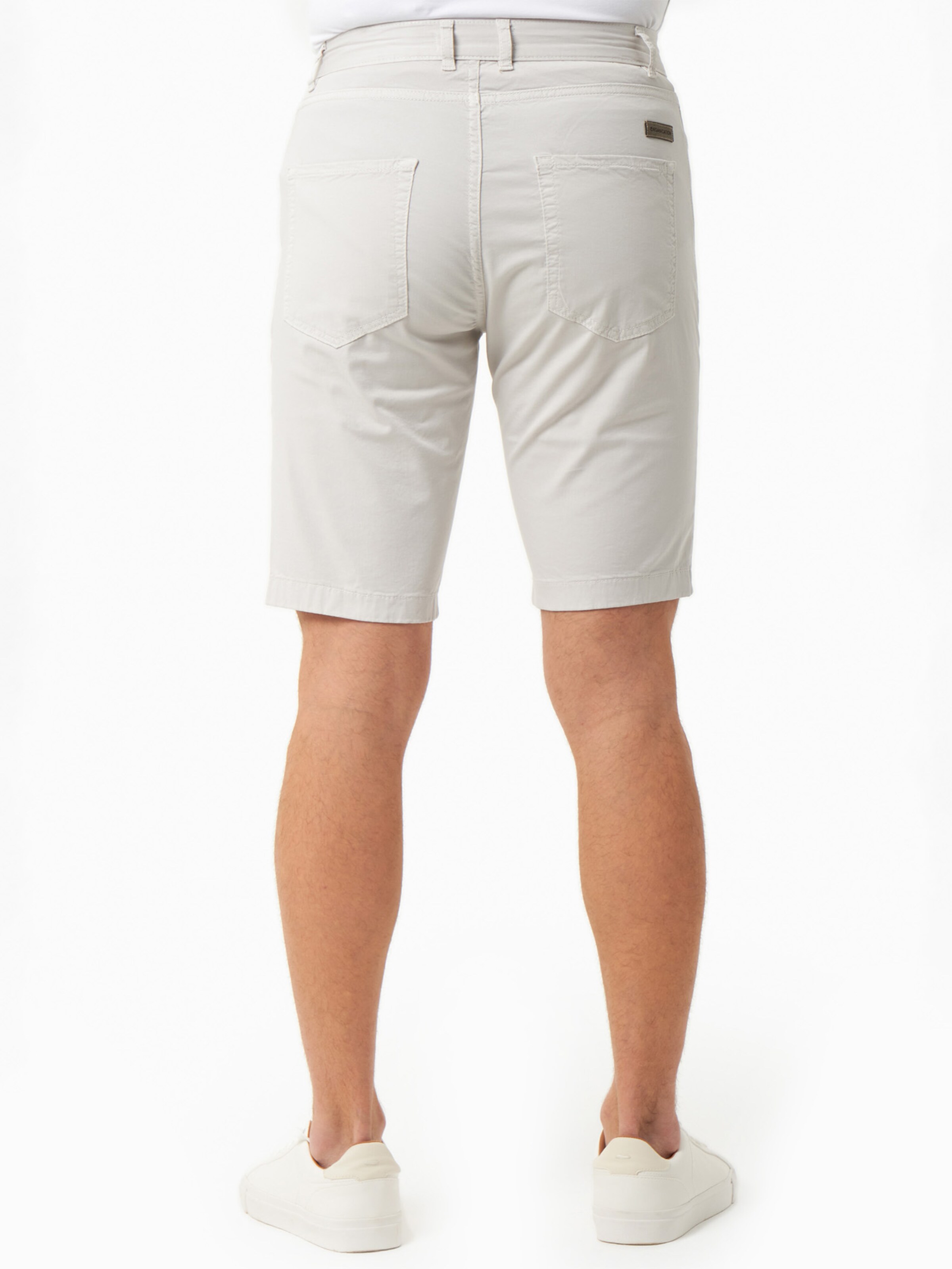 Organication Regular Shorts in Weiß