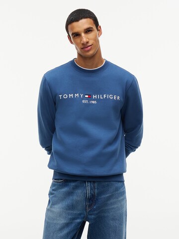 TOMMY HILFIGER Суичър в синьо: отпред