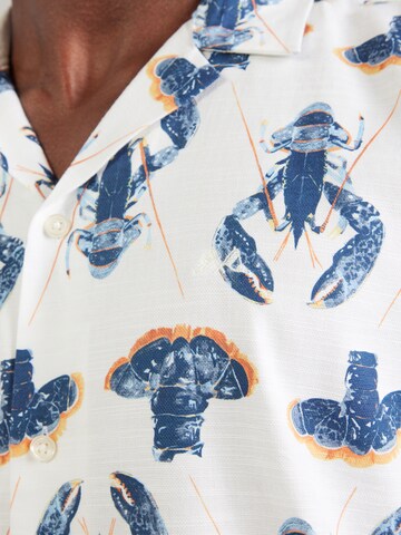 Coupe regular Chemise Lindbergh en blanc