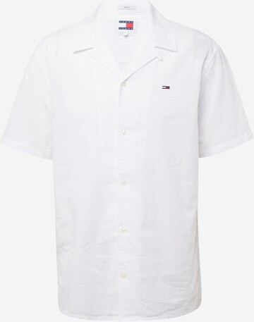 Tommy Jeans Regular fit Button Up Shirt in White: front