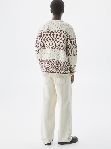 Pull&Bear Sweater in White