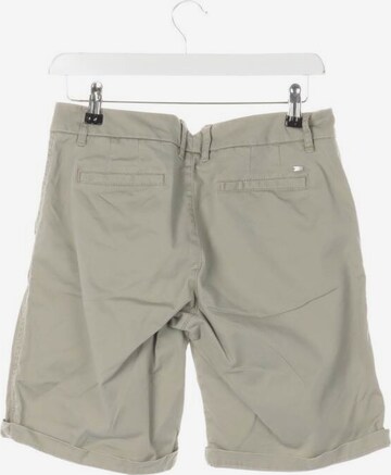 TOMMY HILFIGER Shorts in S in Green